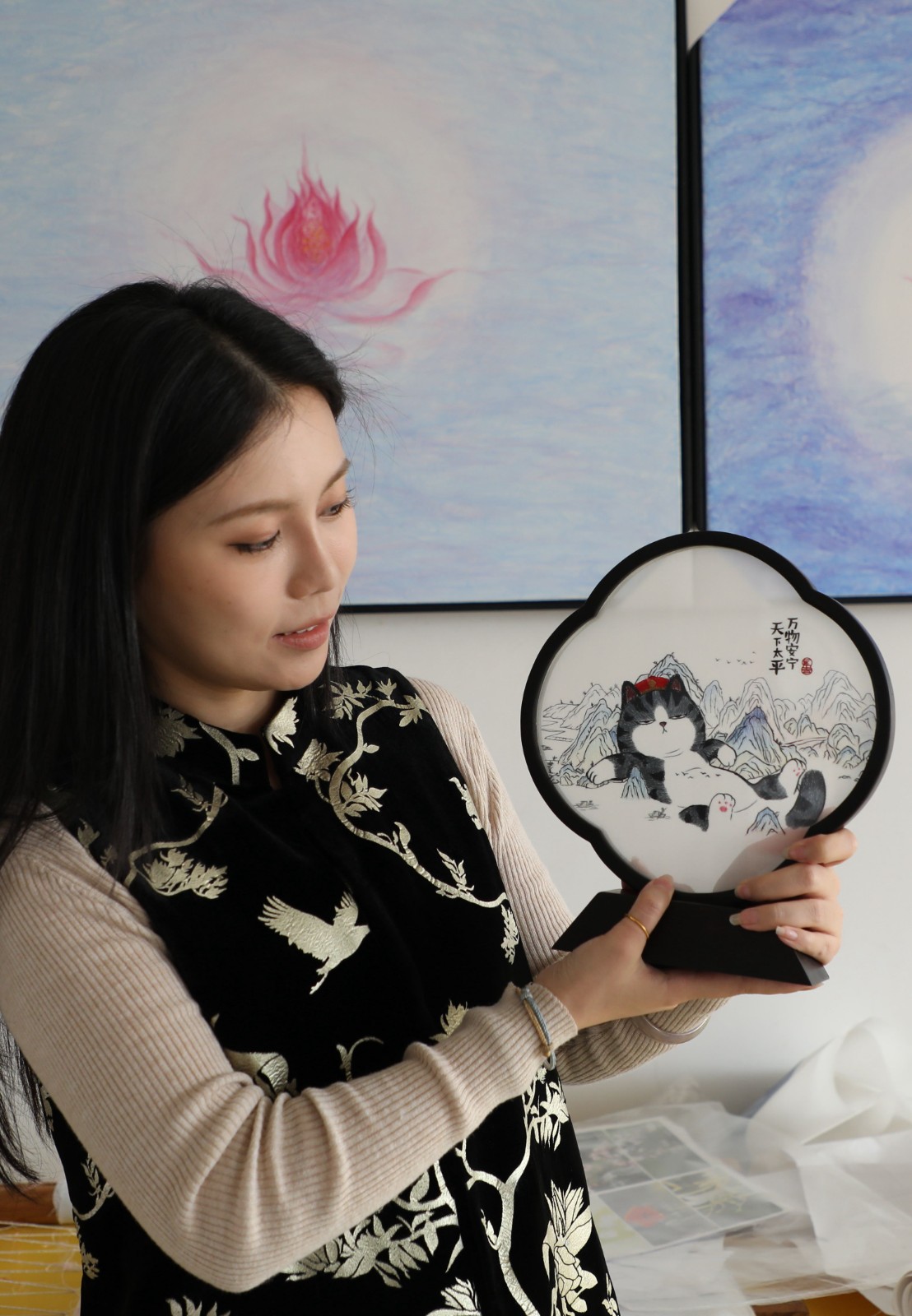 四方联动！苏绣版《吾皇猫》跨越次元一整个期待住了！-名城苏州新闻中心